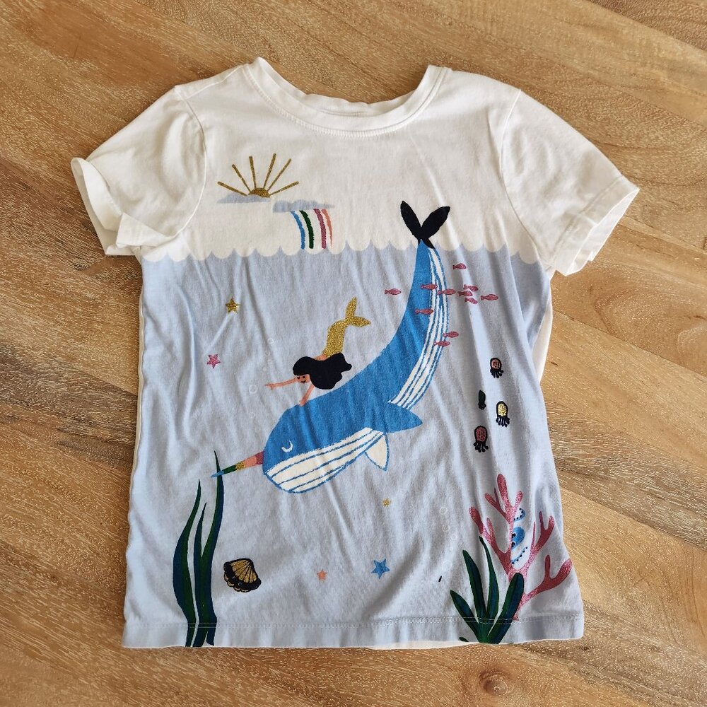 Hanna Anderson graphic T-shirt and plain white T-shirt.  Size 8